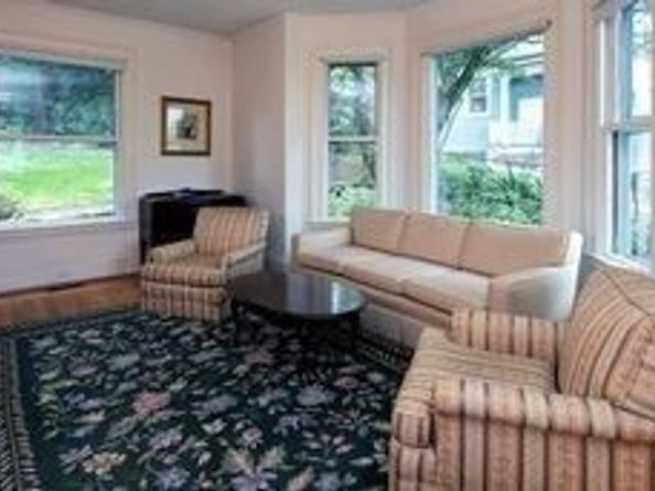 92 Grant Ave, Newton MA 02459