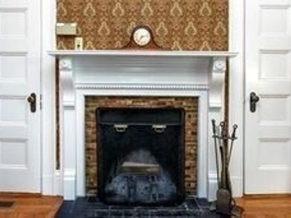 92 Grant Ave, Newton MA 02459