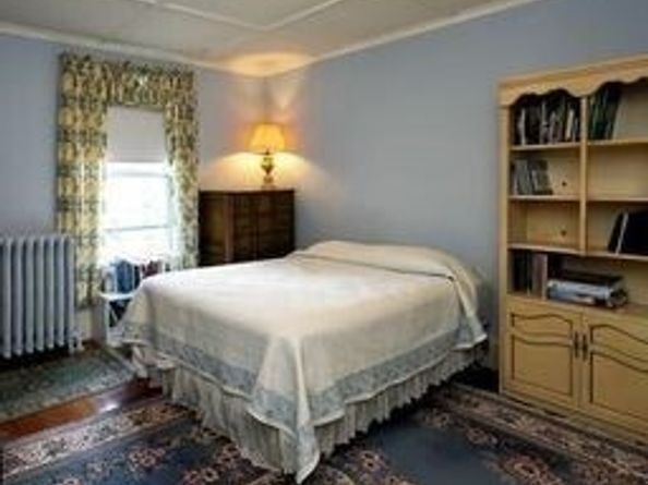 92 Grant Ave, Newton MA 02459