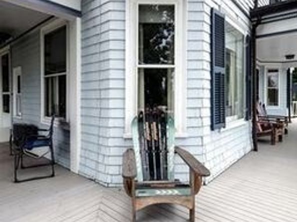 92 Grant Ave, Newton MA 02459