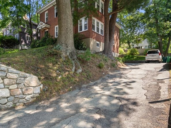 22 Holland Street 22, Newton MA 02458