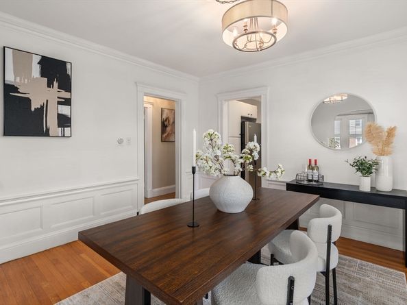 22 Holland Street 22, Newton MA 02458