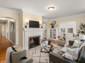 22 Holland Street 22, Newton MA 02458