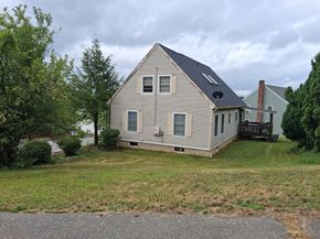 15 Cheyenne, Worcester MA 01606
