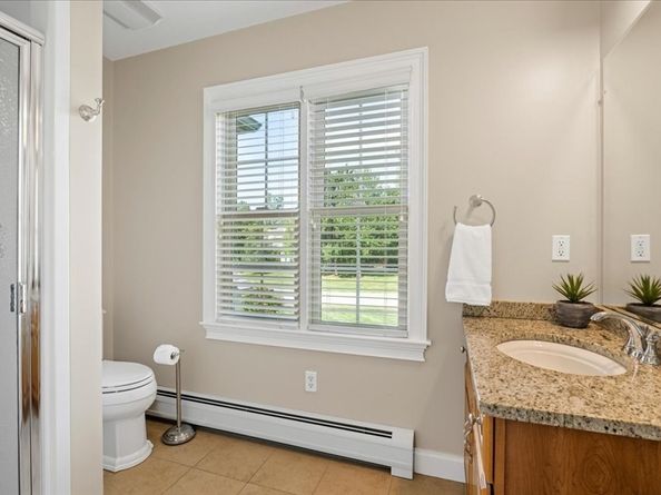 5 Highland Hill Dr, Shrewsbury MA 01545