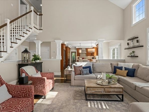 5 Highland Hill Dr, Shrewsbury MA 01545