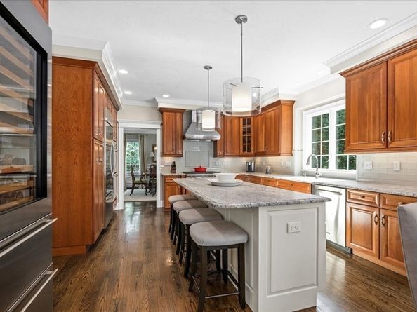 5 Highland Hill Dr, Shrewsbury MA 01545
