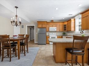 5 Highland Hill Dr, Shrewsbury MA 01545