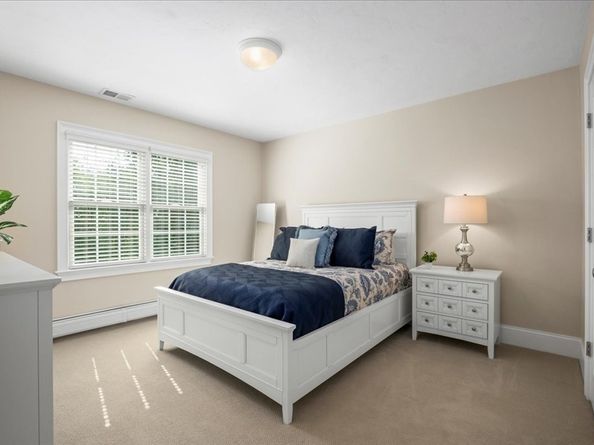 5 Highland Hill Dr, Shrewsbury MA 01545
