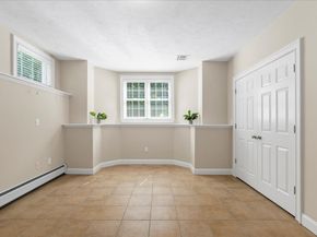 5 Highland Hill Dr, Shrewsbury MA 01545