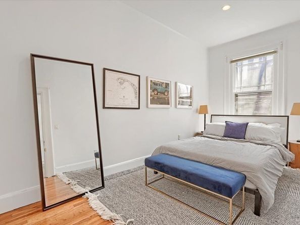 240 Marlborough St 3R, Boston MA 02116