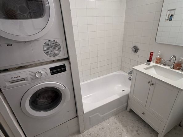 240 Marlborough St 3R, Boston MA 02116