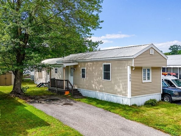209 New Yorker Avenue, Chelmsford MA 01824