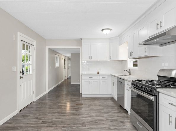 209 New Yorker Avenue, Chelmsford MA 01824