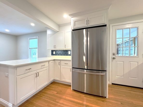 17 Meadowbrook Rd, Hudson MA 01749
