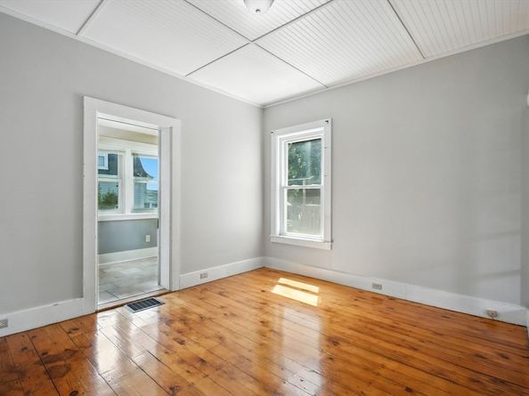 15 Lincoln, Brookfield MA 01506