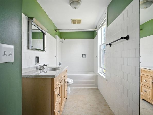 15 Lincoln, Brookfield MA 01506
