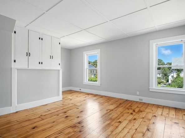 15 Lincoln, Brookfield MA 01506