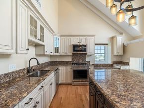 152 Water St 13, Danvers MA 01923