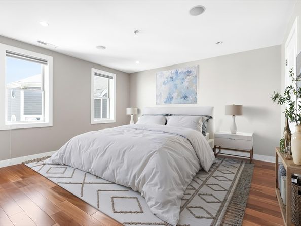 112 W Ninth Unit 2, Boston MA 02127