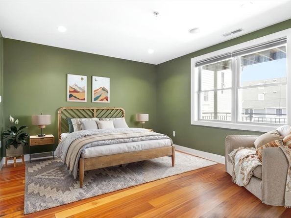 112 W Ninth Unit 2, Boston MA 02127