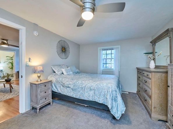 55 Friendship St, Billerica MA 01821