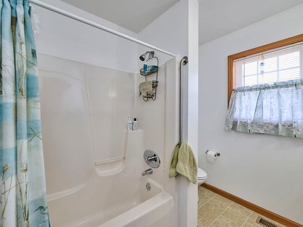 55 Friendship St, Billerica MA 01821