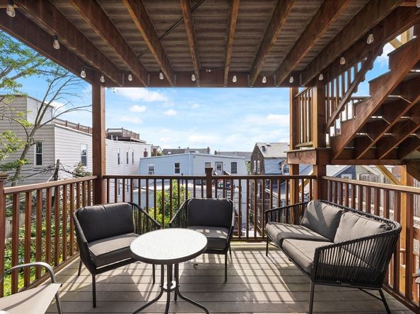 37 Old Harbor St 1, Boston MA 02127