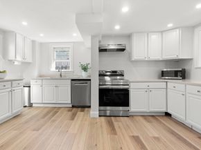92 Arlington Rd, Woburn MA 01801