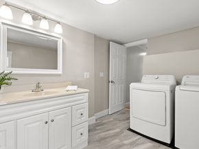 92 Arlington Rd, Woburn MA 01801
