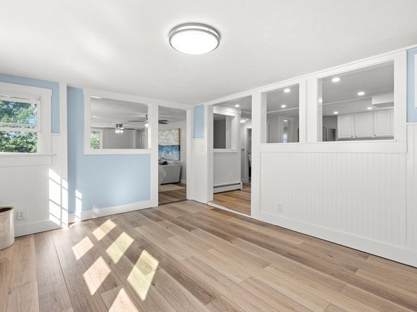 92 Arlington Rd, Woburn MA 01801