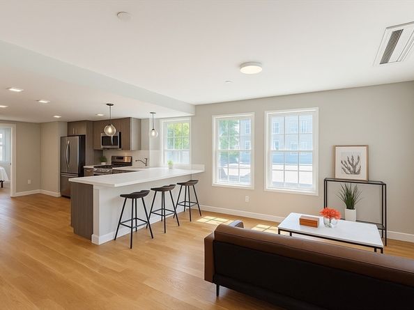 98 Prescott St 1a, Boston MA 02128