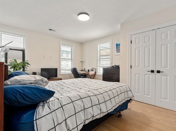 9R-11 Dexter St, Boston MA 02127