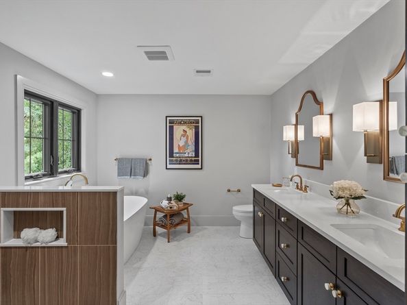 11 Avon Lane, Natick MA 01760