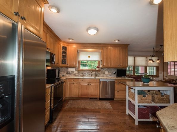 562 South Street, Shrewsbury MA 01545