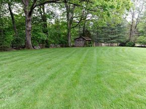 562 South Street, Shrewsbury MA 01545