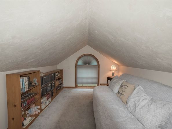 562 South Street, Shrewsbury MA 01545