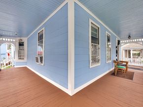 38 Clifton St, Worcester MA 01610