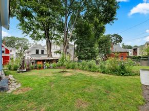 38 Clifton St, Worcester MA 01610