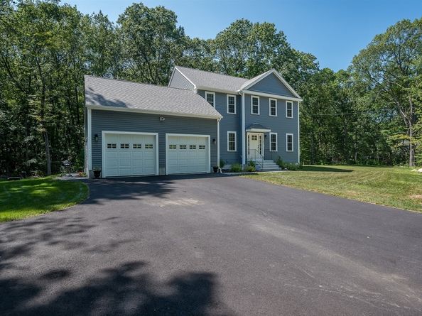 85 East St, Uxbridge MA 01569