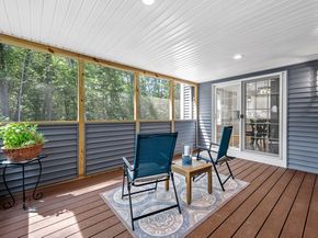 85 East St, Uxbridge MA 01569
