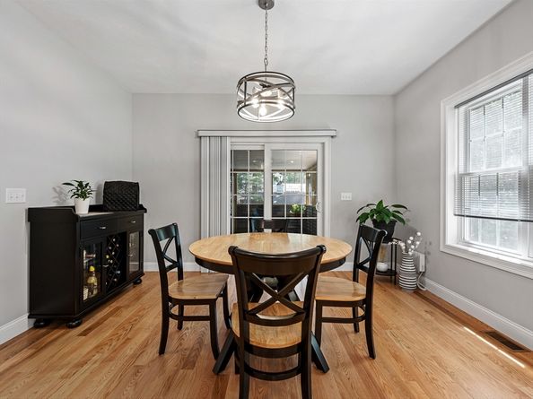 85 East St, Uxbridge MA 01569