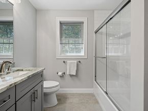 85 East St, Uxbridge MA 01569