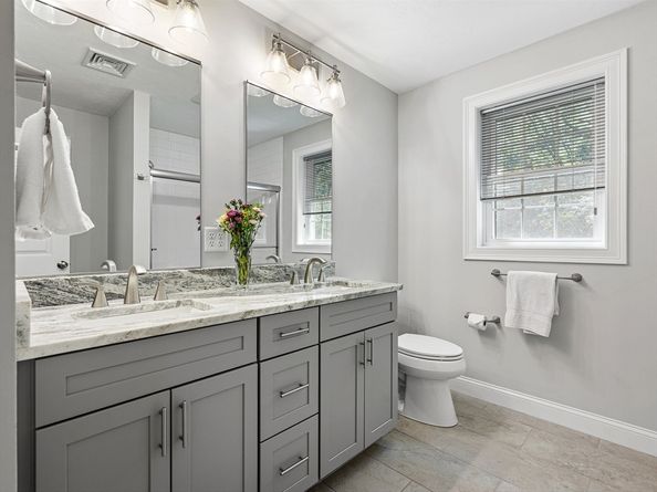 85 East St, Uxbridge MA 01569
