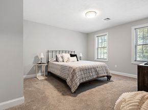 85 East St, Uxbridge MA 01569
