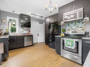 8 Wickman Drive, Gardner MA 01440