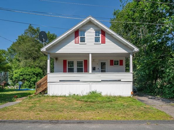 8 Wickman Drive, Gardner MA 01440