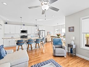 21 Daisy Ln, Plymouth MA 02360