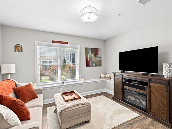 21 Daisy Ln, Plymouth MA 02360