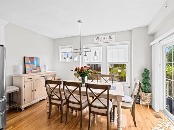 21 Daisy Ln, Plymouth MA 02360